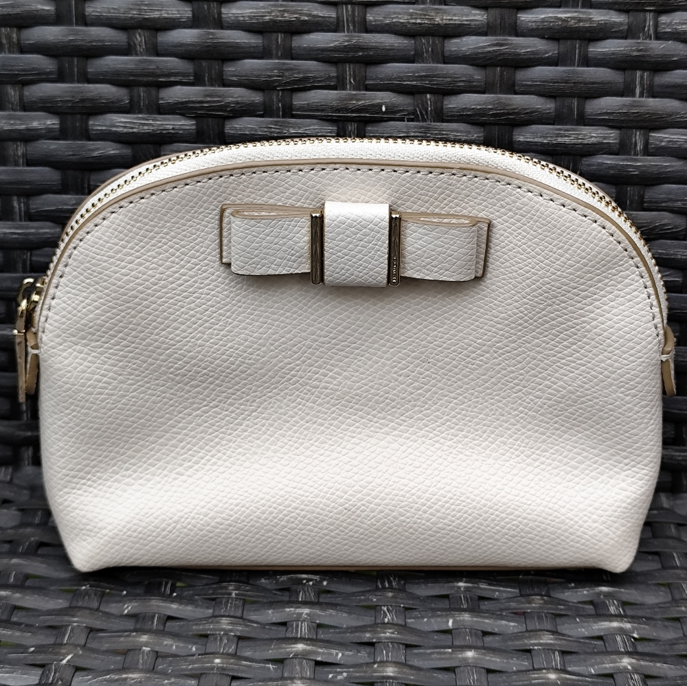 Coach Cosmetic Make-Up Leather Case Darcy Chalk Cream Leather
